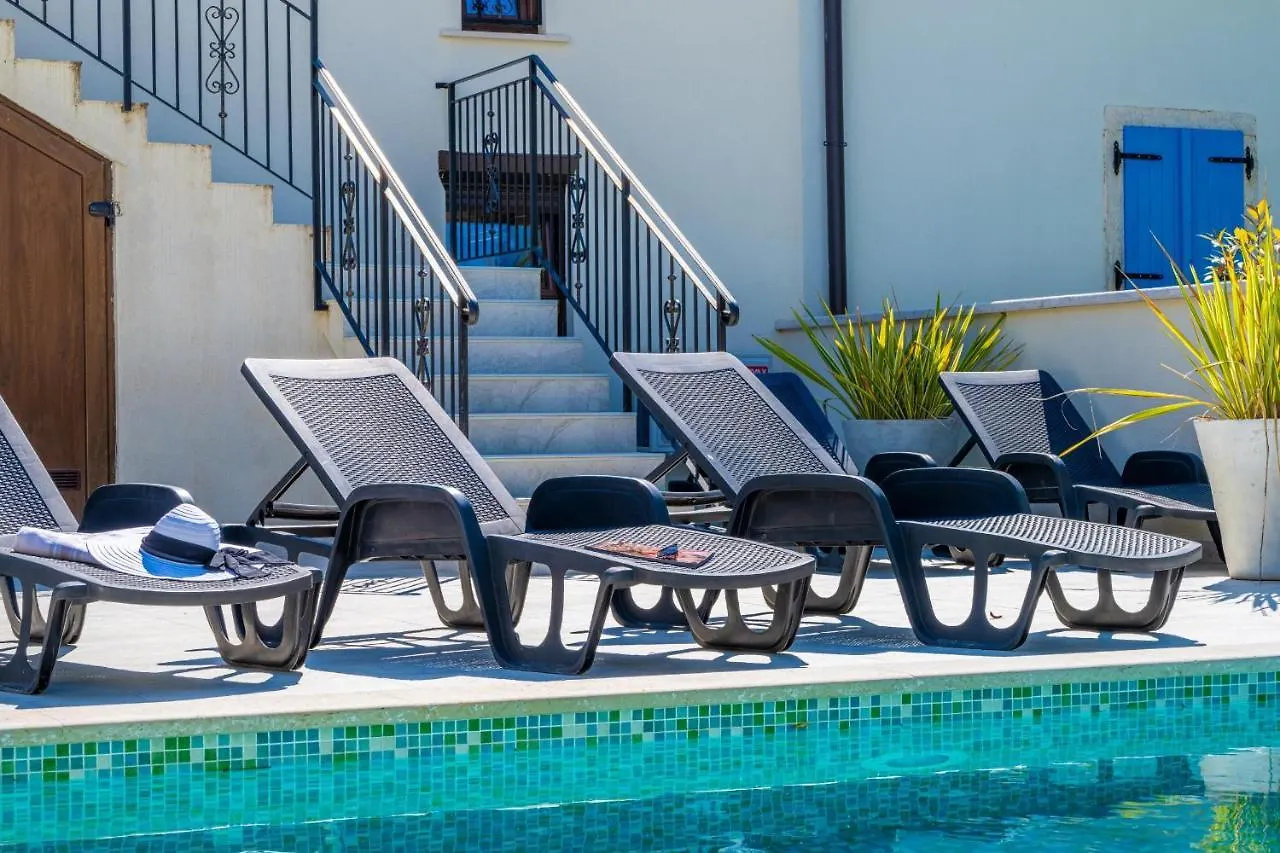 Dolce Vita Apartments Porec