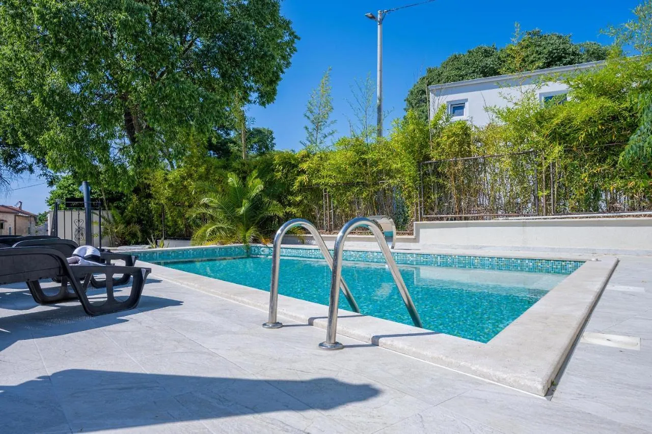 Dolce Vita Apartments Porec